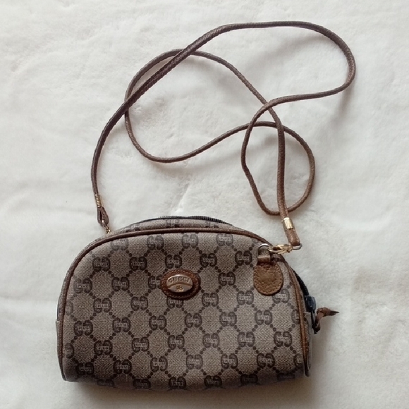 Vintage GUCCI Crossbody  Pochette - Picture 1 of 6